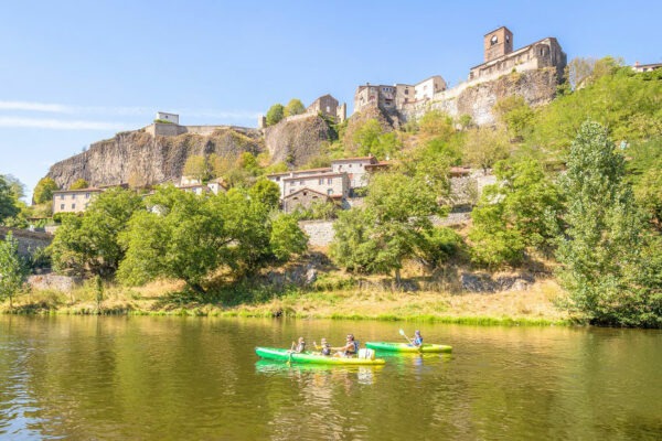 10km in canoeing on theAllier during the day